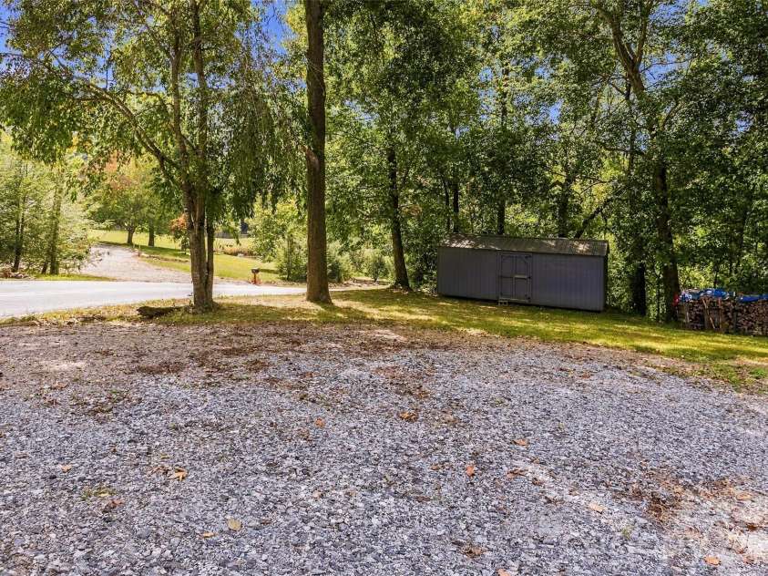 203 Beaverdam Loop Road, Candler, NC 28715.  MLS# CAR4429811, YatesRealty ID 56200. 