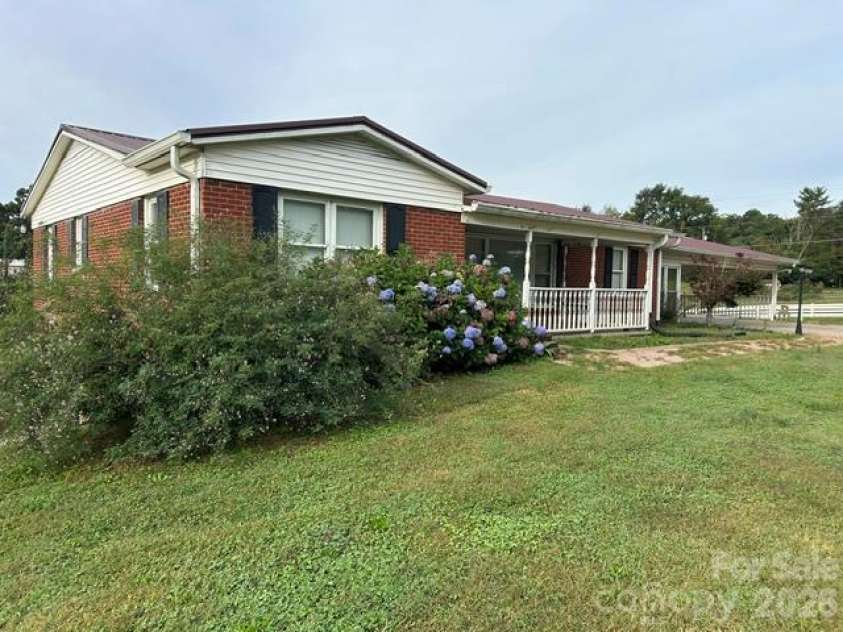 292 Old Henrietta Road, Forest City, NC 28043.  MLS# CAR4432146, YatesRealty ID 56201. 
