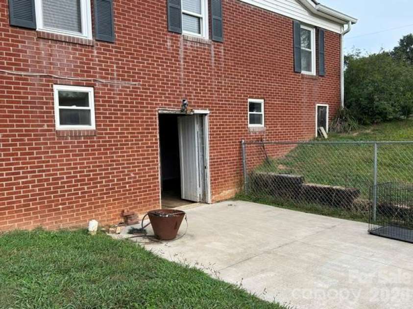 292 Old Henrietta Road, Forest City, NC 28043.  MLS# CAR4432146, YatesRealty ID 56201. 
