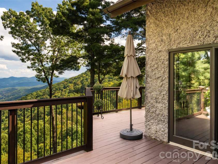 342 Doubletop Lane, Candler, NC 28715.  MLS# CAR4432482, YatesRealty ID 56204. 