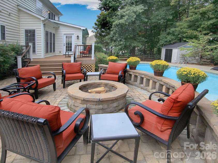 166 Laurel Glen Drive, Mooresville, NC 28115.  MLS# CAR4433750, YatesRealty ID 56206. 