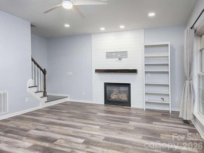 166 Laurel Glen Drive, Mooresville, NC 28115.  MLS# CAR4433750, YatesRealty ID 56206. 