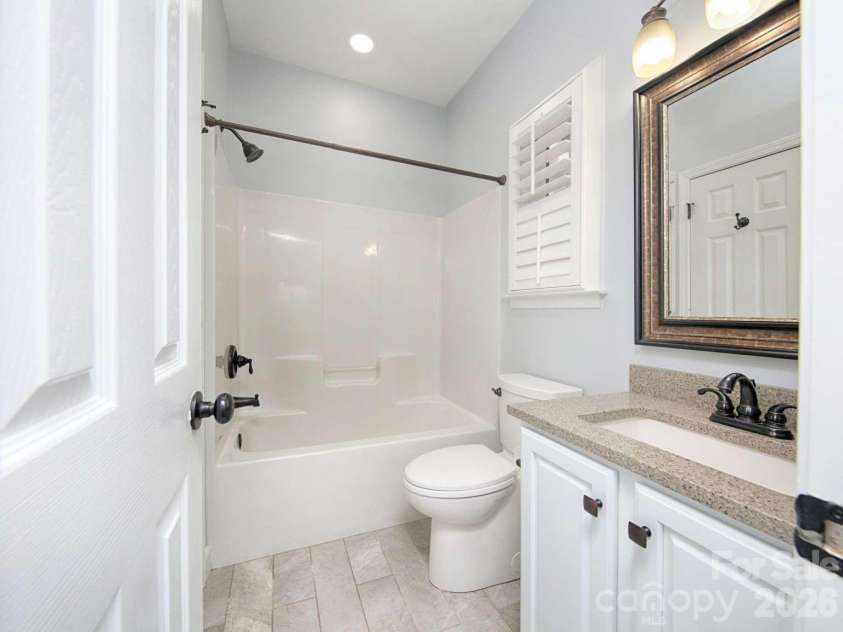 166 Laurel Glen Drive, Mooresville, NC 28115.  MLS# CAR4433750, YatesRealty ID 56206. 
