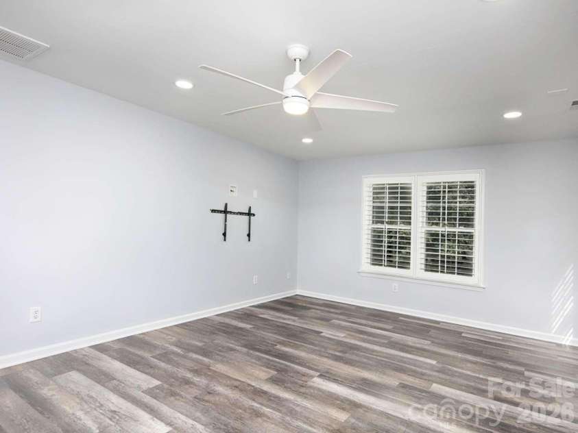 166 Laurel Glen Drive, Mooresville, NC 28115.  MLS# CAR4433750, YatesRealty ID 56206. 