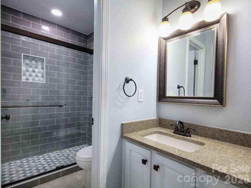 166 Laurel Glen Drive, Mooresville, NC 28115.  MLS# CAR4433750, YatesRealty ID 56206. 