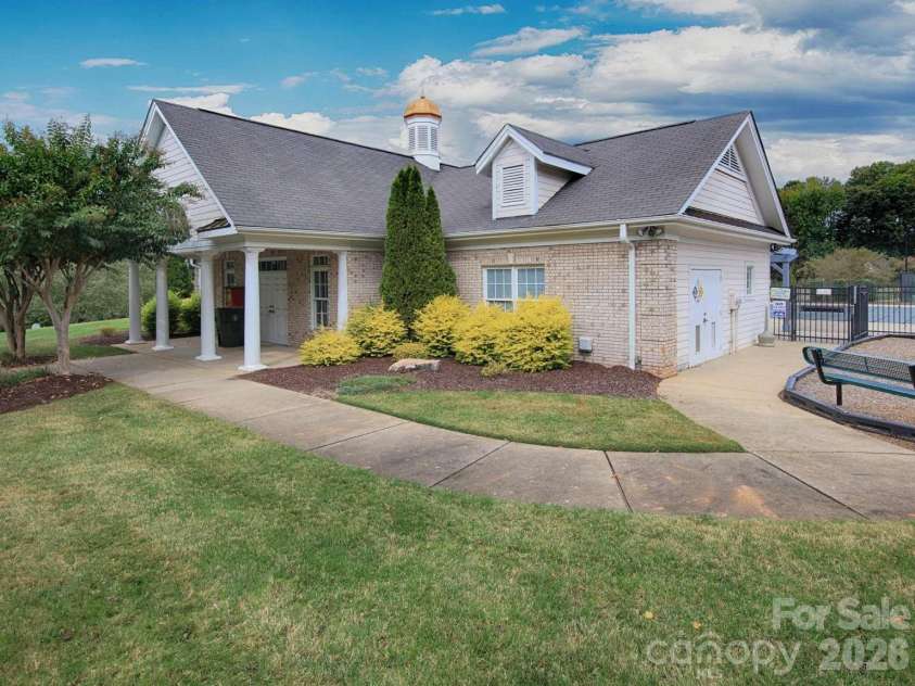 166 Laurel Glen Drive, Mooresville, NC 28115.  MLS# CAR4433750, YatesRealty ID 56206. 