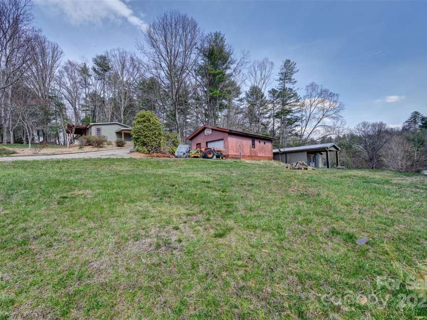 636 Roy Edwards Lane, Mars Hill, NC 28754.  MLS# CAR4241567, YatesRealty ID 5621. 