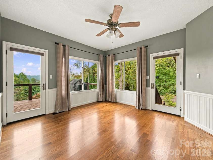 142 Twin Courts Drive, Weaverville, NC 28787.  MLS# CAR4433768, YatesRealty ID 56210. 