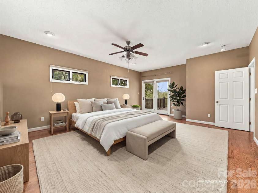 142 Twin Courts Drive, Weaverville, NC 28787.  MLS# CAR4433768, YatesRealty ID 56210. 