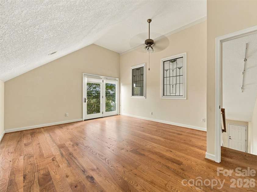 142 Twin Courts Drive, Weaverville, NC 28787.  MLS# CAR4433768, YatesRealty ID 56210. 