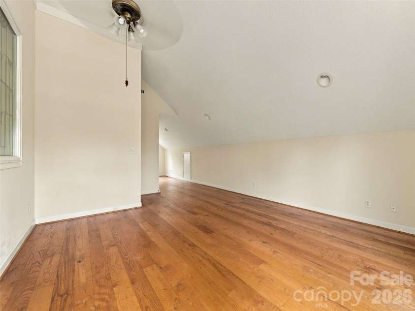142 Twin Courts Drive, Weaverville, NC 28787.  MLS# CAR4433768, YatesRealty ID 56210. 