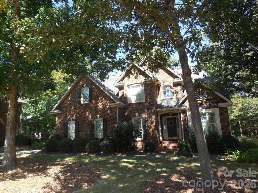 1432 Porch Swing Lane, Matthews, NC 28104.  MLS# CAR4366633, YatesRealty ID 56213. 