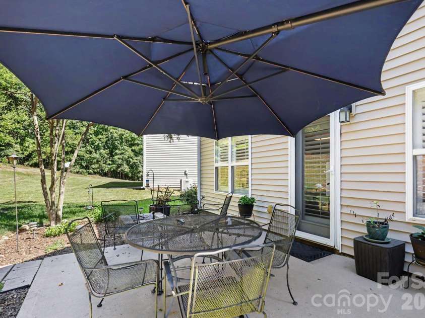 3817 Broadwater Court, Gastonia, NC 28056.  MLS# CAR4427870, YatesRealty ID 56215. 