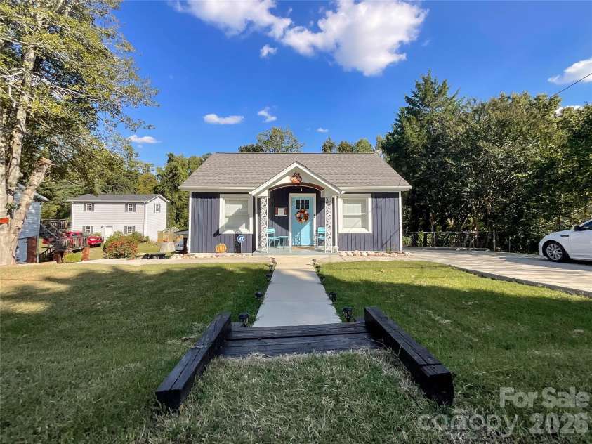 1313 Haywood Avenue, Kannapolis, NC 28081.  MLS# CAR4432583, YatesRealty ID 56218. 