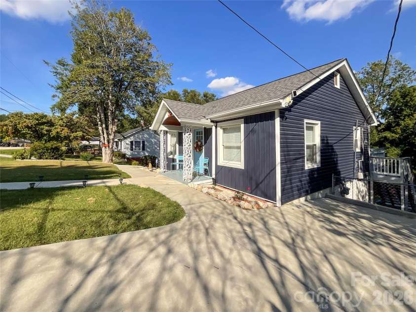 1313 Haywood Avenue, Kannapolis, NC 28081.  MLS# CAR4432583, YatesRealty ID 56218. 