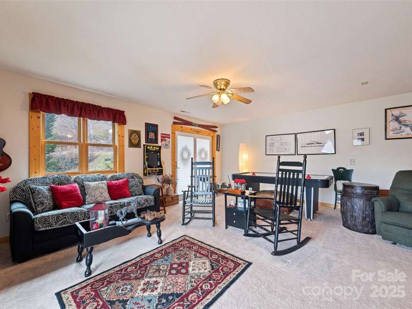 16 Hiawatha Drive, Maggie Valley, NC 28751.  MLS# CAR4331978, YatesRealty ID 5622. 