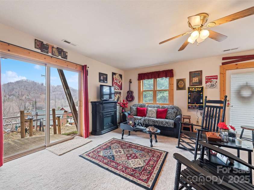 16 Hiawatha Drive, Maggie Valley, NC 28751.  MLS# CAR4331978, YatesRealty ID 5622. 