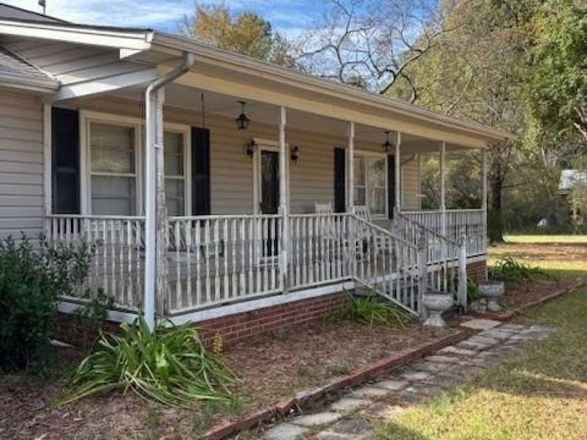 665 Robertson Road, Rock Hill, SC 29730.  MLS# CAR4320440, YatesRealty ID 5622. 