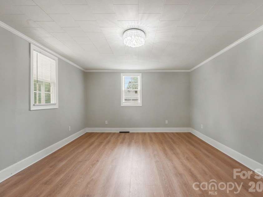 144 Ginger Lane, Mooresville, NC 28115.  MLS# CAR4432451, YatesRealty ID 56220. 