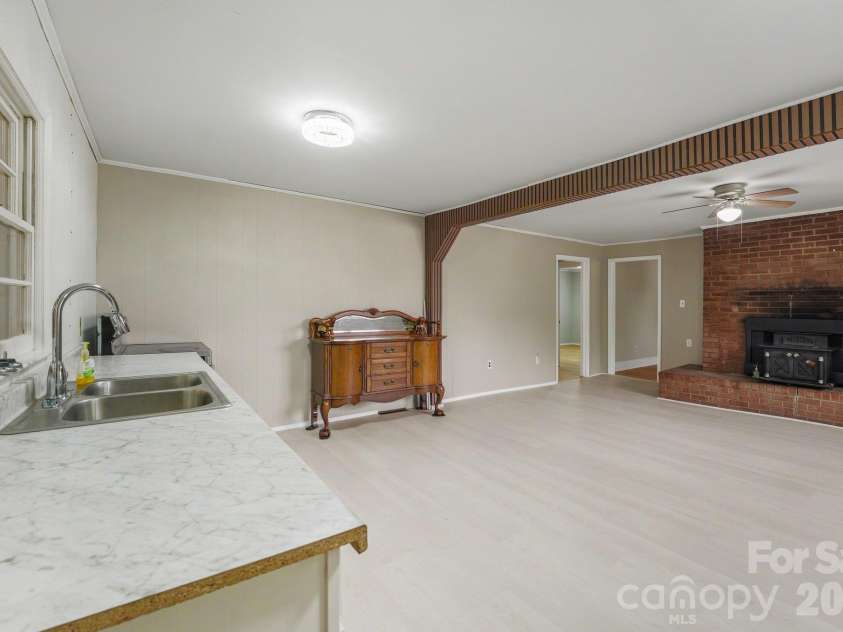 144 Ginger Lane, Mooresville, NC 28115.  MLS# CAR4432451, YatesRealty ID 56220. 