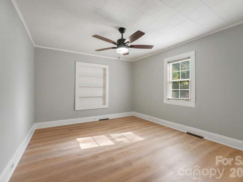 144 Ginger Lane, Mooresville, NC 28115.  MLS# CAR4432451, YatesRealty ID 56220. 