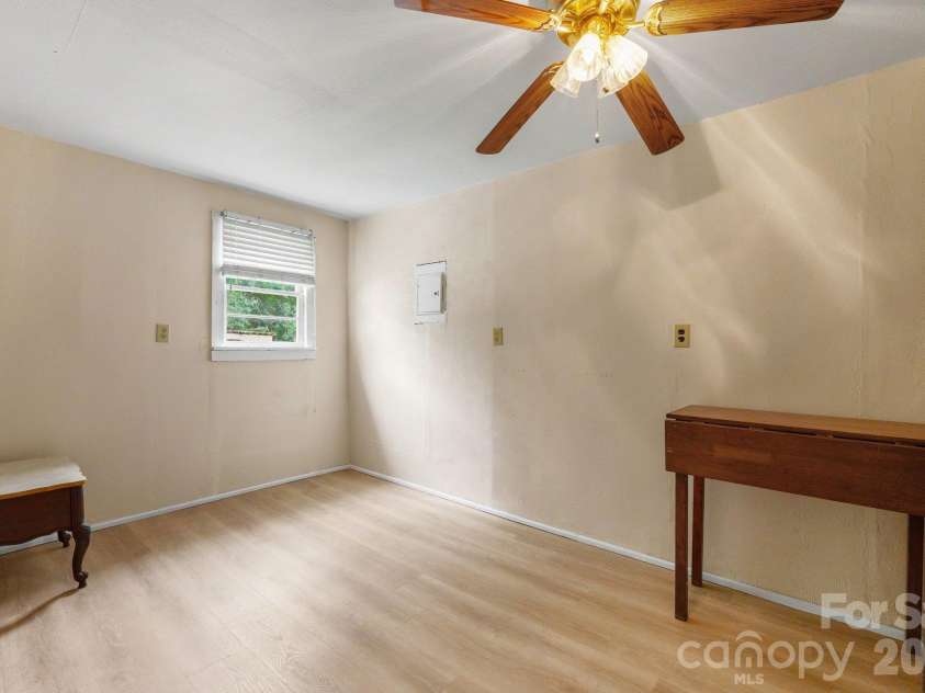 144 Ginger Lane, Mooresville, NC 28115.  MLS# CAR4432451, YatesRealty ID 56220. 