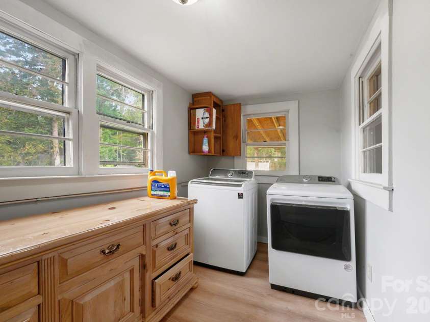 144 Ginger Lane, Mooresville, NC 28115.  MLS# CAR4432451, YatesRealty ID 56220. 