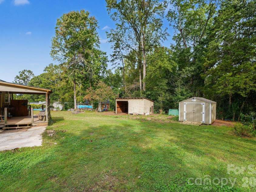 144 Ginger Lane, Mooresville, NC 28115.  MLS# CAR4432451, YatesRealty ID 56220. 