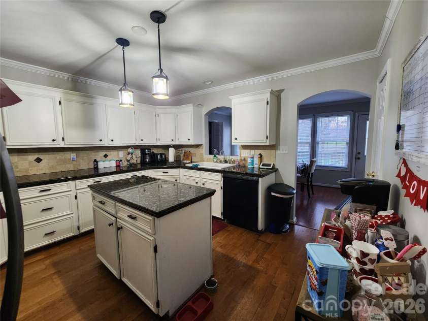314 20th Street, Kannapolis, NC 28083.  MLS# CAR4433805, YatesRealty ID 56222. 