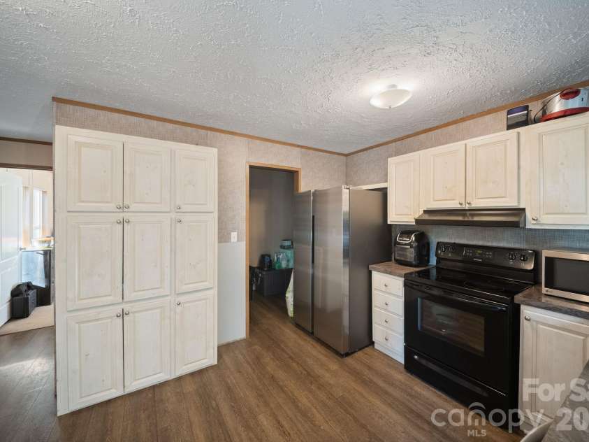 57 Willis Road, Asheville, NC 28806.  MLS# CAR4432980, YatesRealty ID 56225. 