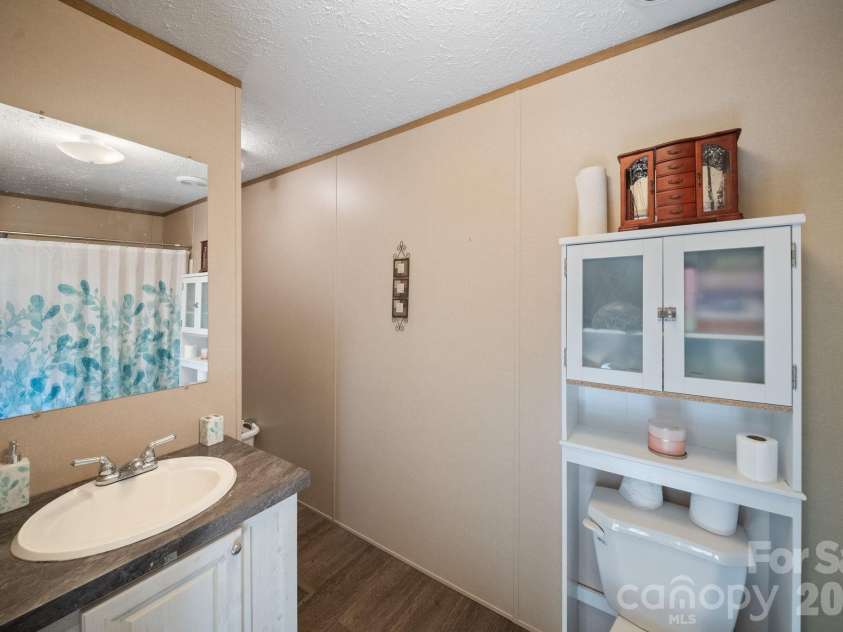 57 Willis Road, Asheville, NC 28806.  MLS# CAR4432980, YatesRealty ID 56225. 