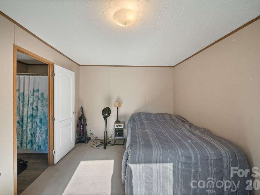 57 Willis Road, Asheville, NC 28806.  MLS# CAR4432980, YatesRealty ID 56225. 
