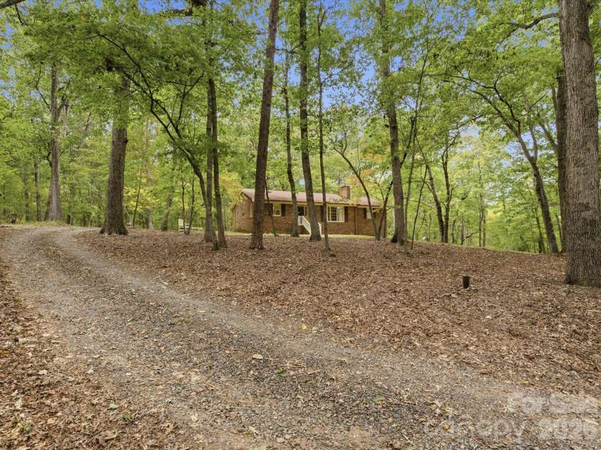 26729A Valley Drive, Albemarle, NC 28001.  MLS# CAR4430300, YatesRealty ID 56226. 