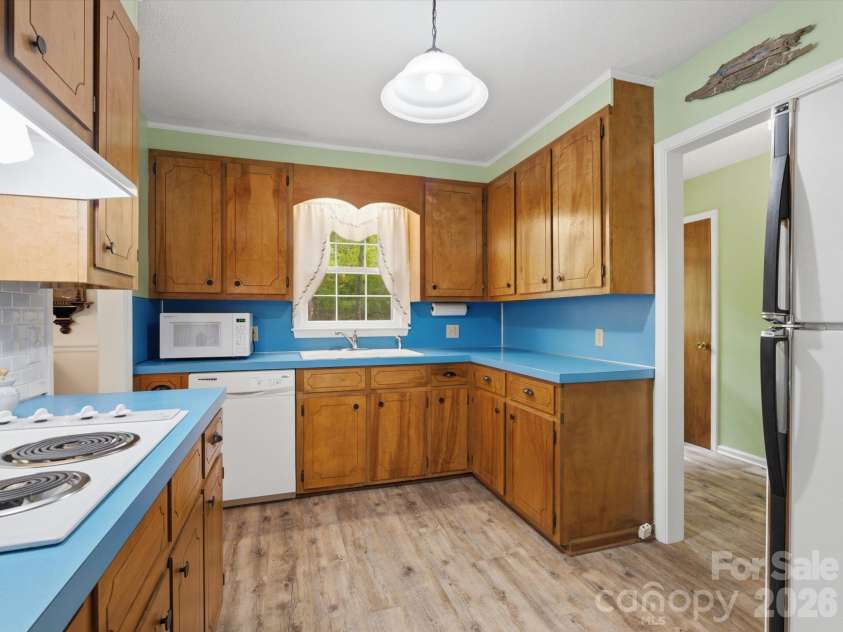 26729A Valley Drive, Albemarle, NC 28001.  MLS# CAR4430300, YatesRealty ID 56226. 