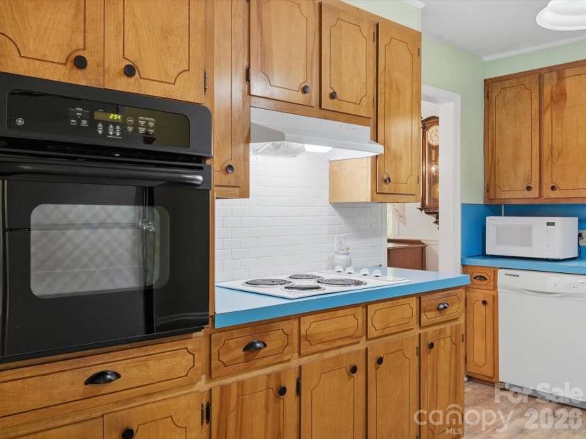 26729A Valley Drive, Albemarle, NC 28001.  MLS# CAR4430300, YatesRealty ID 56226. 