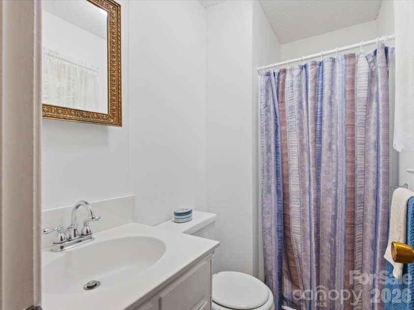 26729A Valley Drive, Albemarle, NC 28001.  MLS# CAR4430300, YatesRealty ID 56226. 