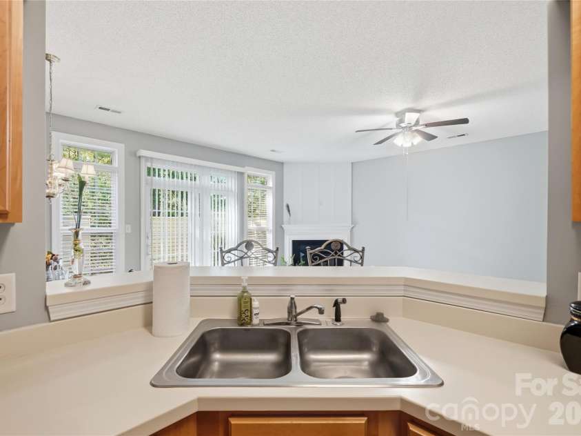 5426 Johnston Mill Court, Charlotte, NC 28269.  MLS# CAR4433561, YatesRealty ID 56227. 