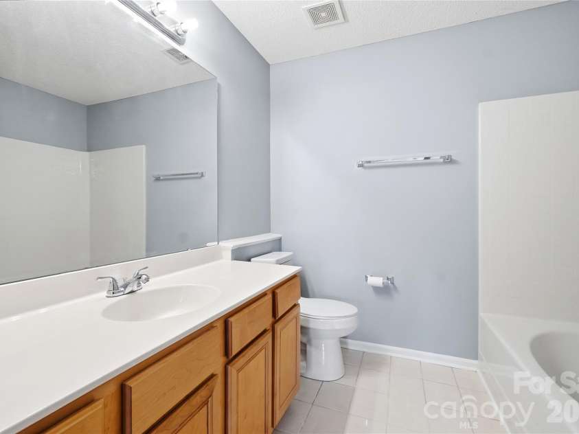 5426 Johnston Mill Court, Charlotte, NC 28269.  MLS# CAR4433561, YatesRealty ID 56227. 