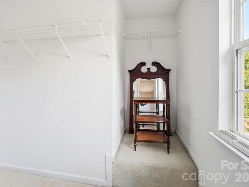 5426 Johnston Mill Court, Charlotte, NC 28269.  MLS# CAR4433561, YatesRealty ID 56227. 