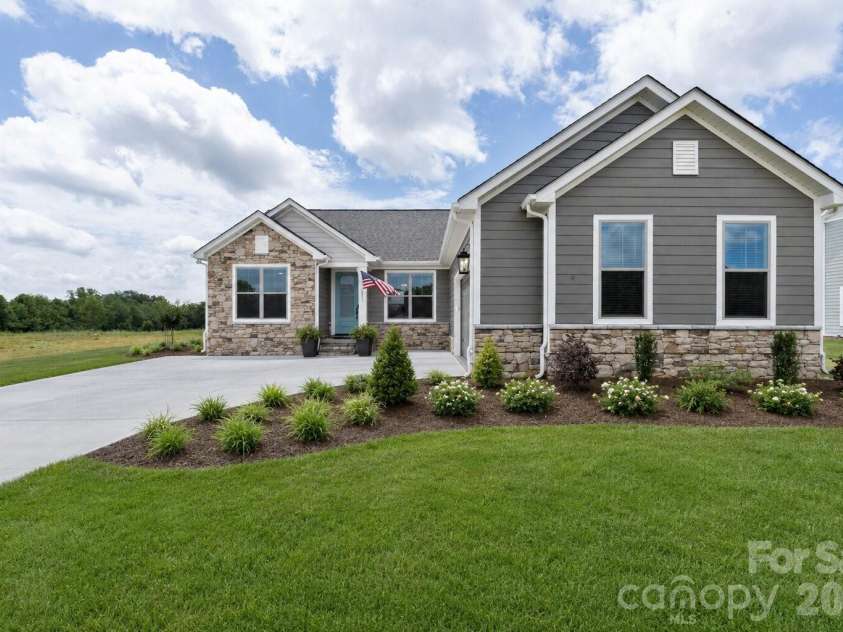 1664 Dresden Drive, Rock Hill, SC 29732.  MLS# CAR4395418, YatesRealty ID 5623. Virtually Staged_Exterior