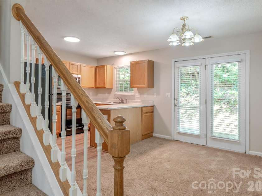 201 Birch Lane, Arden, NC 28704.  MLS# CAR4386730, YatesRealty ID 56230. 