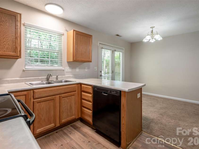 201 Birch Lane, Arden, NC 28704.  MLS# CAR4386730, YatesRealty ID 56230. 