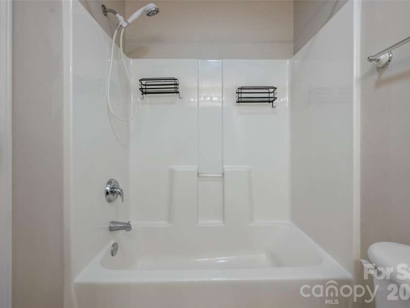201 Birch Lane, Arden, NC 28704.  MLS# CAR4386730, YatesRealty ID 56230. 