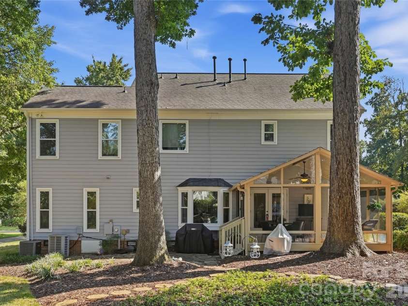 180 Bridgeport Drive, Mooresville, NC 28117.  MLS# CAR4431939, YatesRealty ID 56234. 