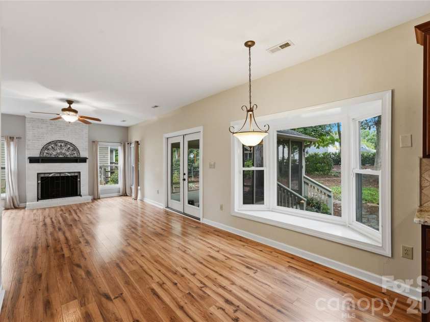 180 Bridgeport Drive, Mooresville, NC 28117.  MLS# CAR4431939, YatesRealty ID 56234. 