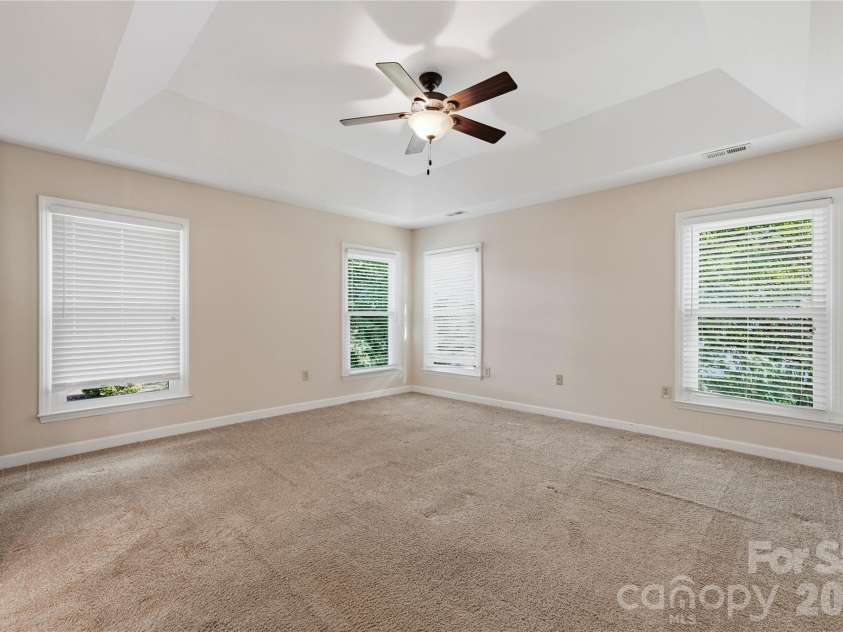 180 Bridgeport Drive, Mooresville, NC 28117.  MLS# CAR4431939, YatesRealty ID 56234. 