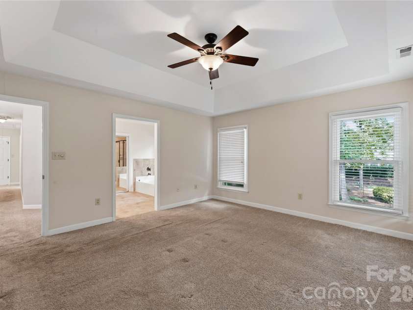 180 Bridgeport Drive, Mooresville, NC 28117.  MLS# CAR4431939, YatesRealty ID 56234. 