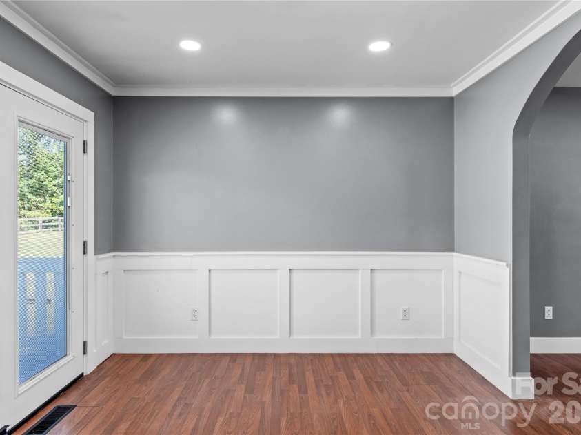 494 Sunset Ridge Lane, Lexington, NC 27295.  MLS# CAR4433823, YatesRealty ID 56237. 
