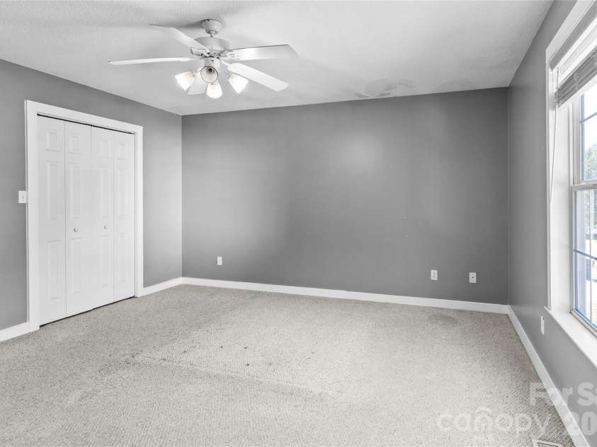 494 Sunset Ridge Lane, Lexington, NC 27295.  MLS# CAR4433823, YatesRealty ID 56237. 