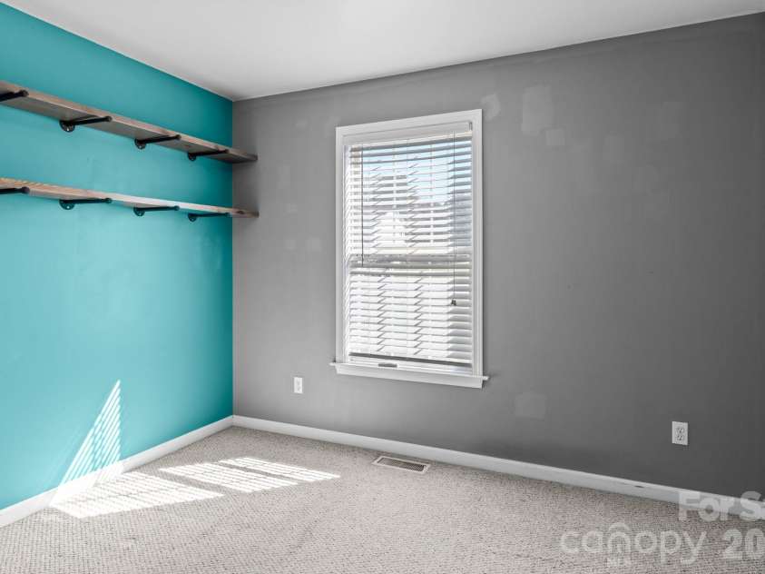 494 Sunset Ridge Lane, Lexington, NC 27295.  MLS# CAR4433823, YatesRealty ID 56237. 